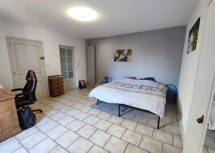 Maison Avec Piscine Et Jardin Proche Mer, La Rochelle