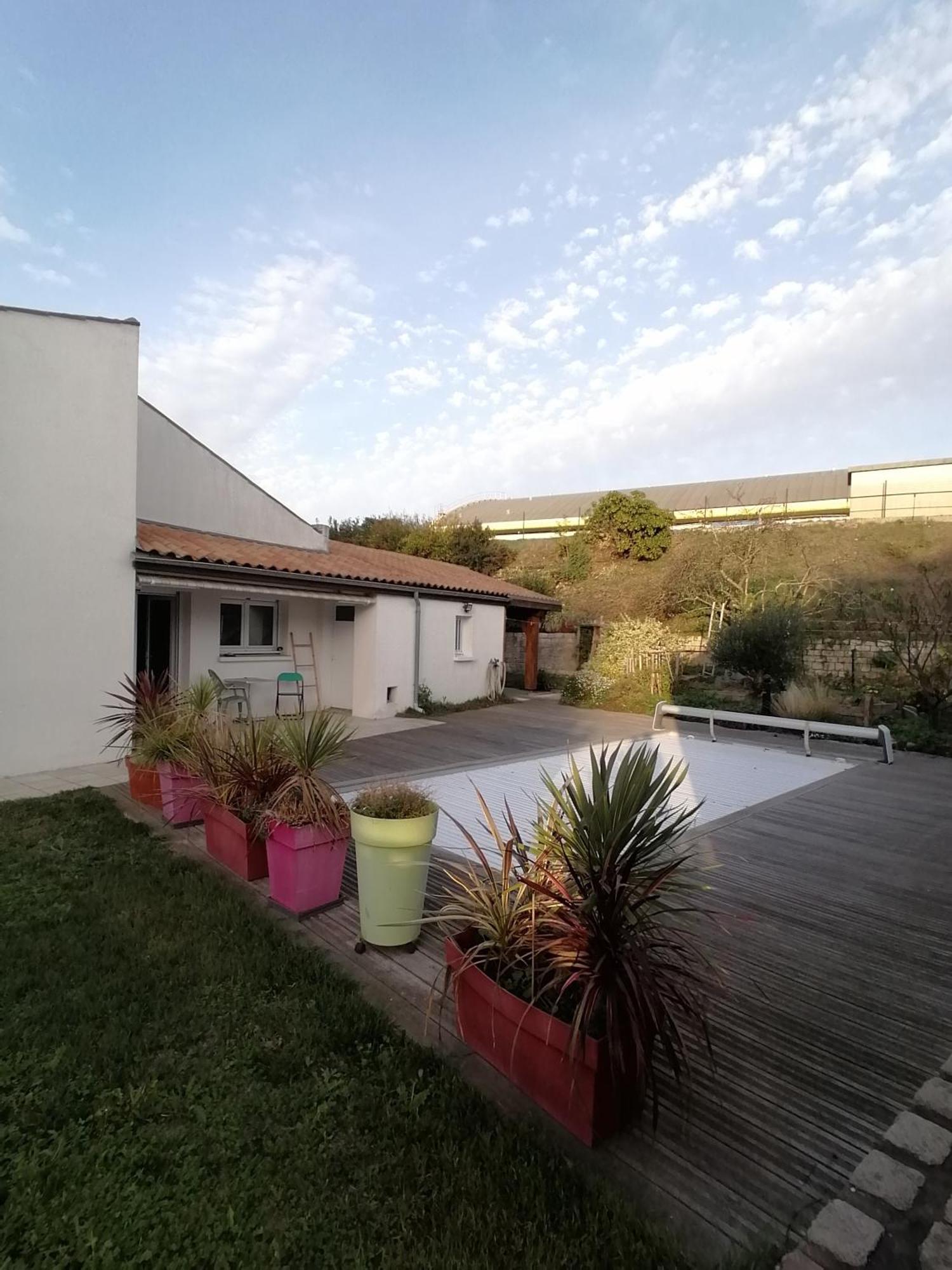 Vakantiehuis Maison Avec Piscine Et Jardin Proche Mer, La Rochelle *
